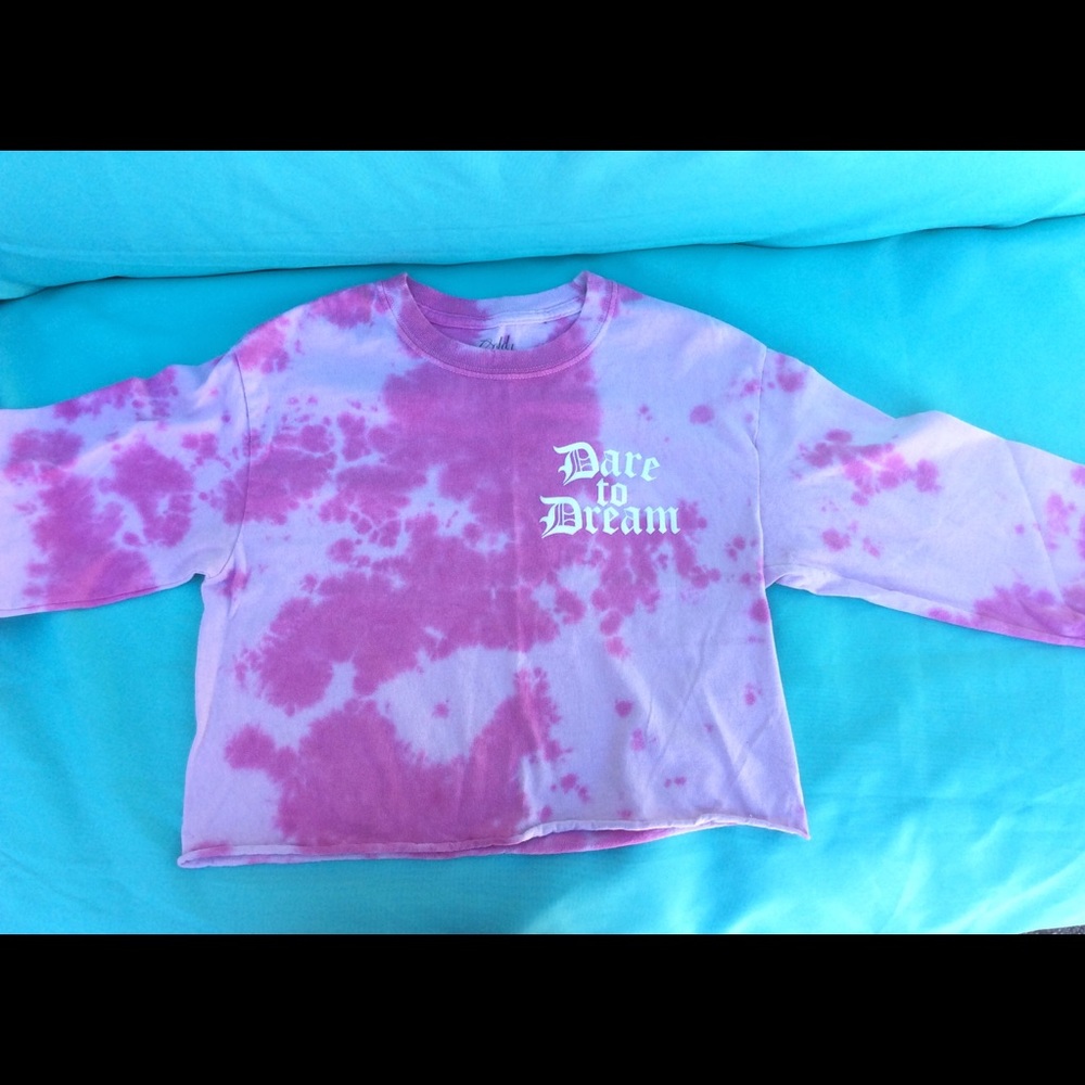 Long sleeve crop top